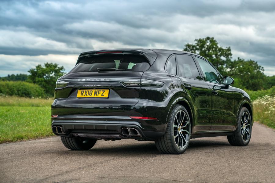  Porsche Cayenne Turbo (PO536) 2018 года  (UK) (фото 12 из 20)